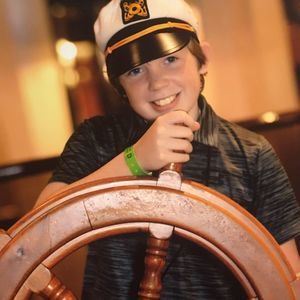 Meet your Posher, Wesley